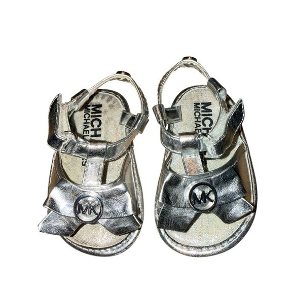 Michael Kors Baby Silver Sandals Shoes Size 2 - Picture 1 of 7